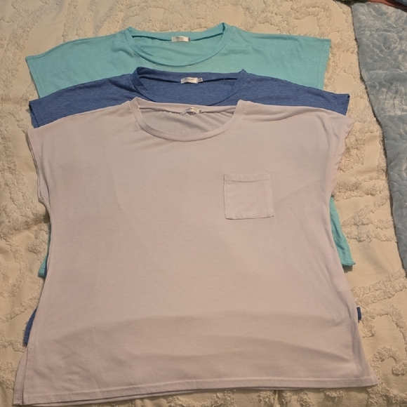 Set Of 3 Womens Casual T-Shirt Set - Blue, Light Blue, White  Size 2XL (#9) - Picture 1 of 4